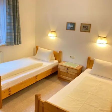 Landhaus Habicher Guest house