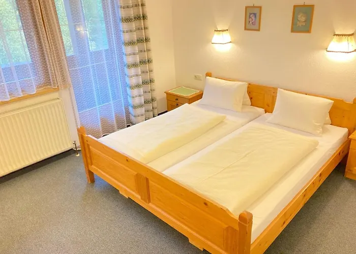 Landhaus Habicher بيت ضيافة