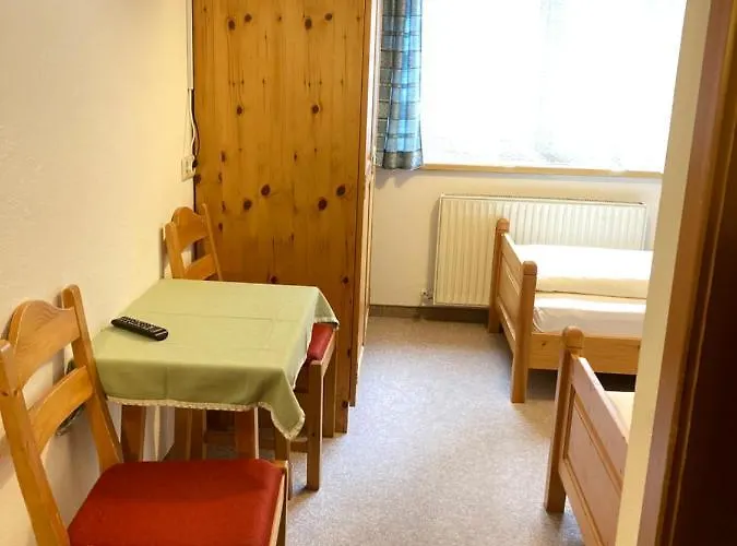 Landhaus Habicher بيت ضيافة *